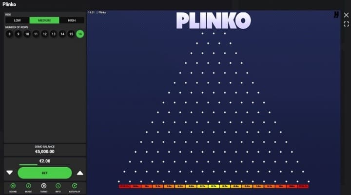 Plinko — игровое поле с пирамидой пинов